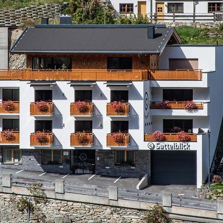 Haus Sattelblick Hotell Sankt Anton am Arlberg Exteriör bild