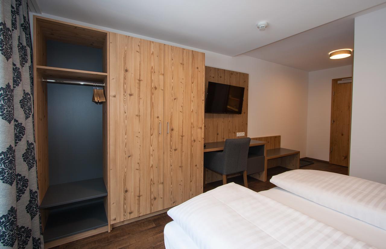 Haus Sattelblick Hotell Sankt Anton am Arlberg Exteriör bild